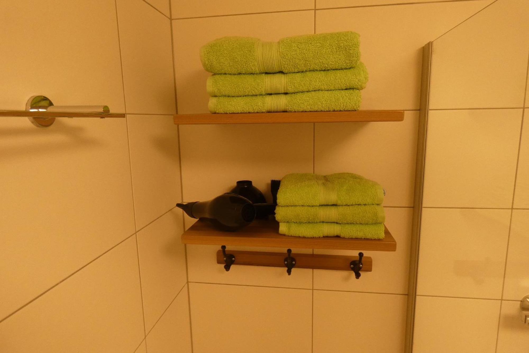 Paris Apartment ชวานดอร์ฟ อิน บาเยิร์น ภายนอก รูปภาพ